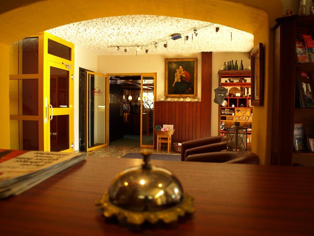 Hotel Aloisia, Hotel Garni ماريابفار المظهر الخارجي الصورة