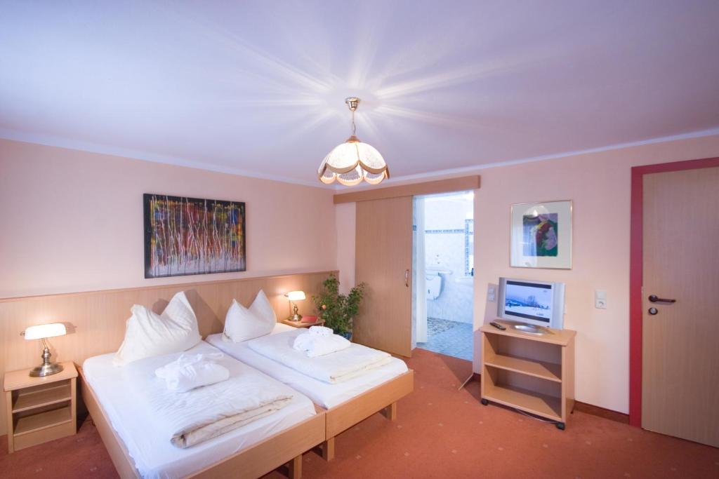 Hotel Aloisia, Hotel Garni ماريابفار المظهر الخارجي الصورة